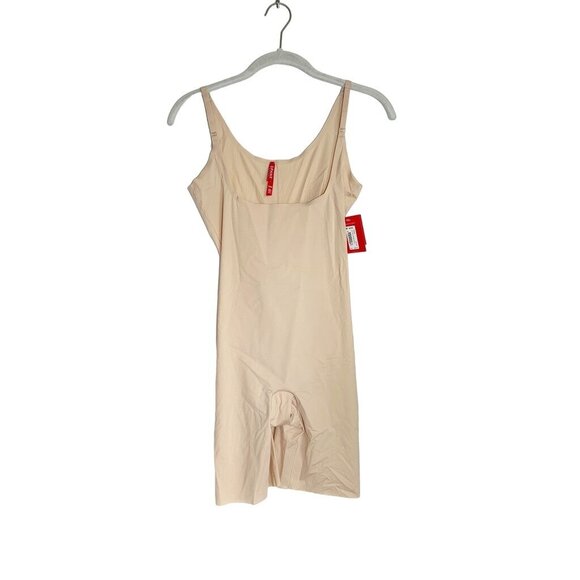 SPANX Thinstincts Open-Bust Mid-Thigh Bodysuit in Soft N*ude - Sz M - NWT - Picture 2 of 10